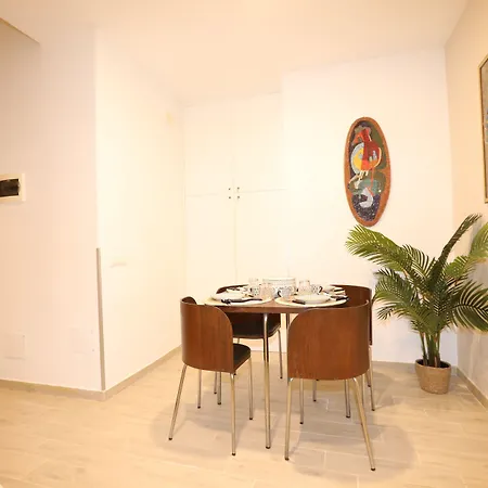 Unique Luxury Apartment And Rooms-2