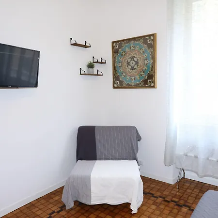 Unique Luxury Apartment And Rooms-3